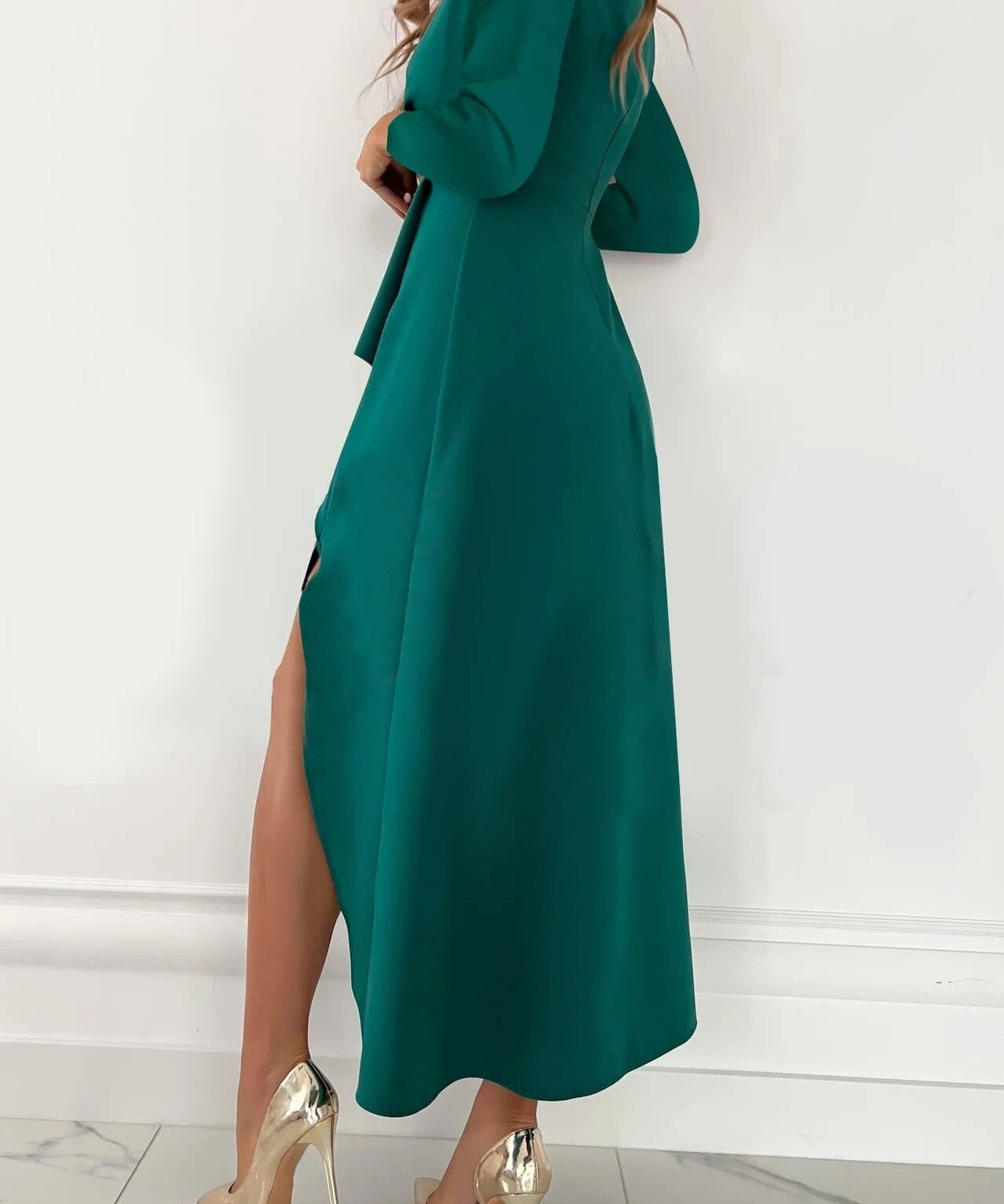 Elegant Holiday V-Neck Sheath Midi Dress