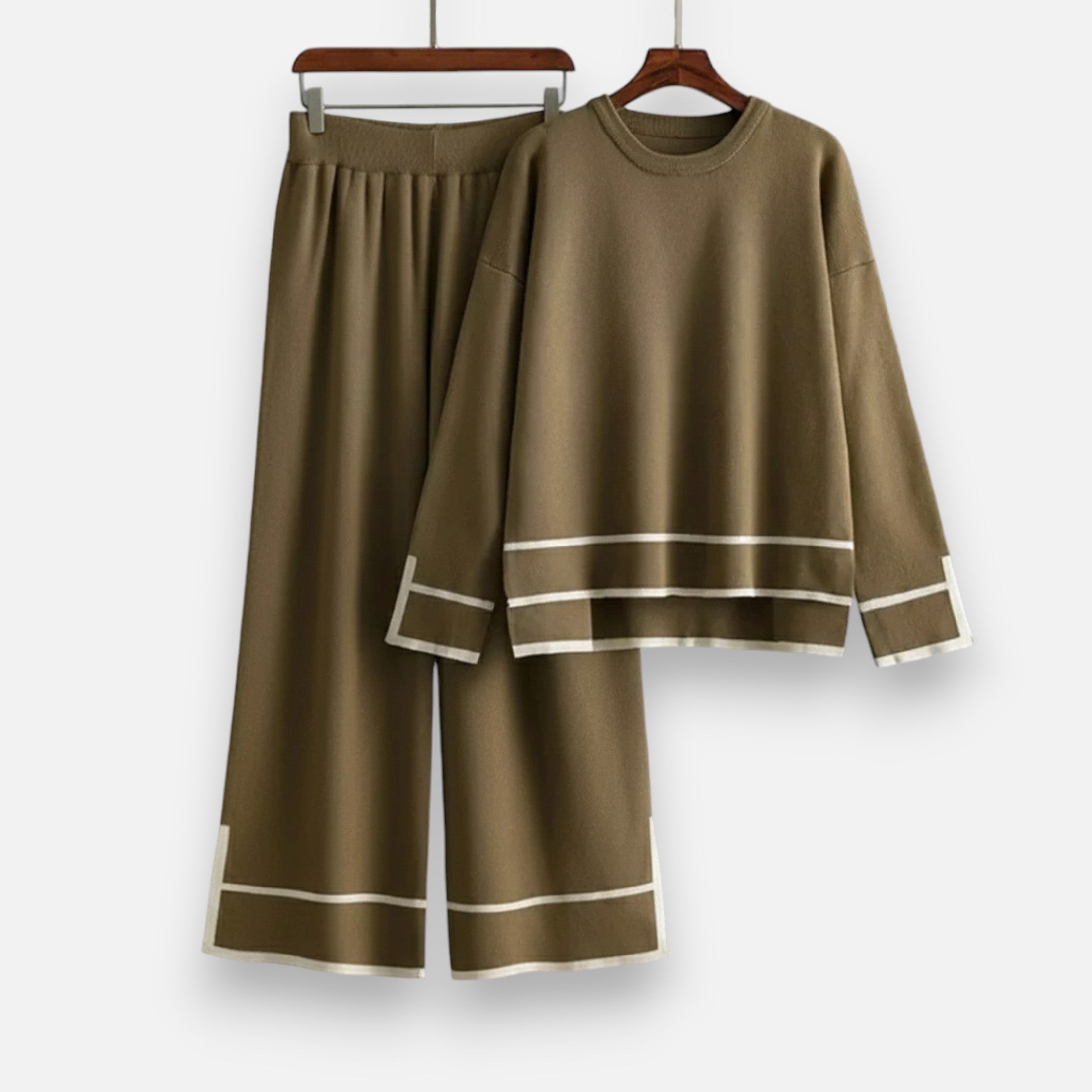 Legacy Sydney | Women’s Knitted Two-Piece Set – Effortless Winter Poise